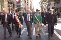 Mayorjoinsus2.jpg (66566 bytes)